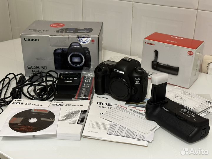Canon EOS 5D Mark IV + батарейный блок BG-E20