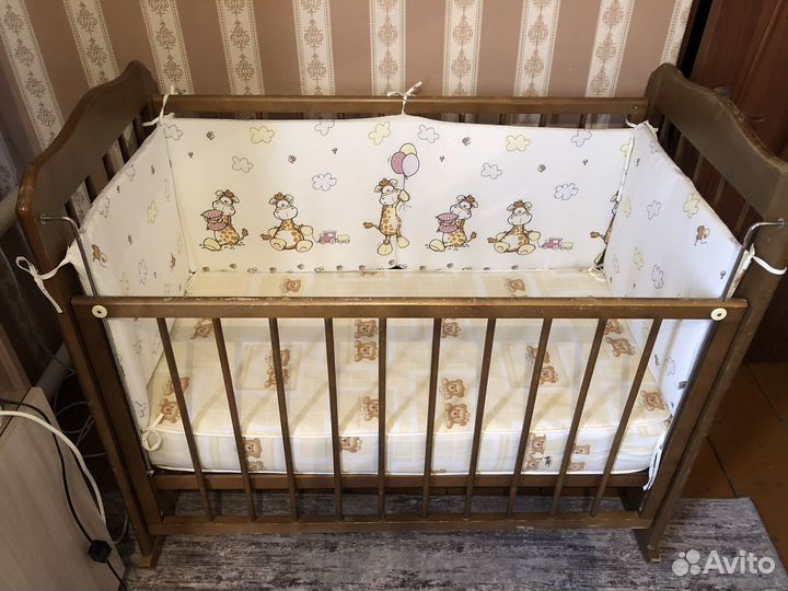 Кроватка для новорожденных