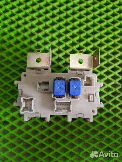 Блок предохранителей (в салон ) Infiniti QX56