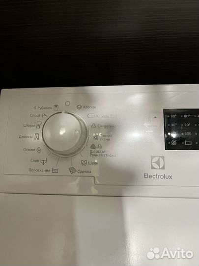 Стиральная машина с вертикальной загрузкой