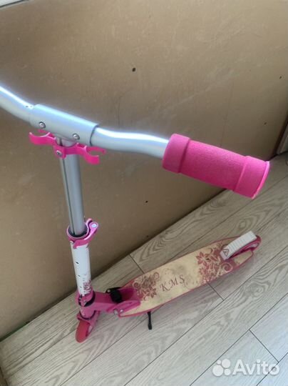 Самокат детский двухколесный для девочки