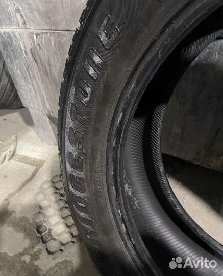 Bridgestone Dueler H/T 275/50 R22