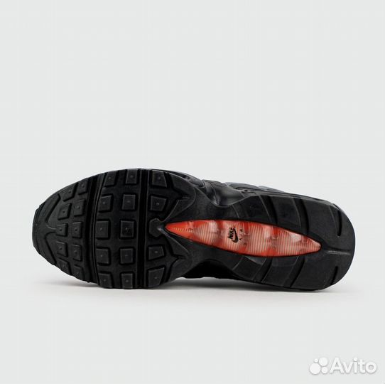 Кроссовки Air Max 95 Grey Black/Red with Fur: Динамика в каждом шаге