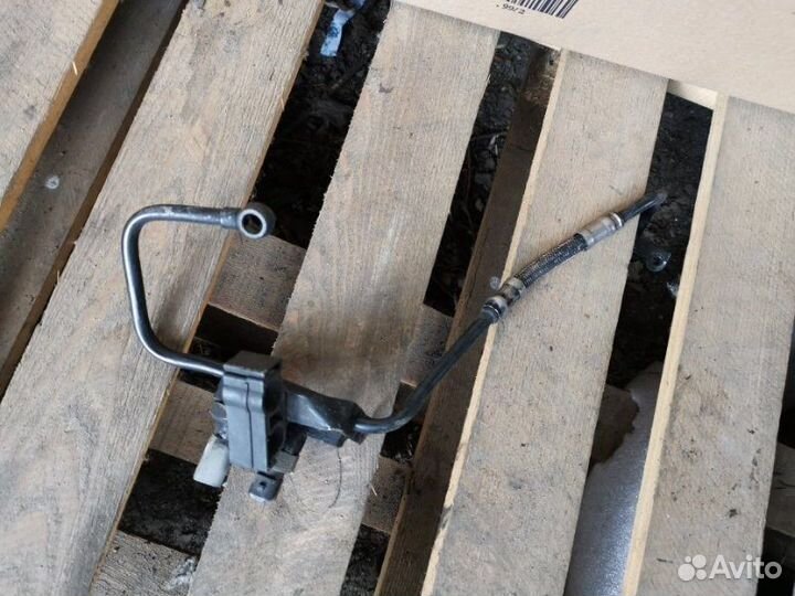 Масляная трубка турбины (подача) Audi A6 C5 2.5TDI