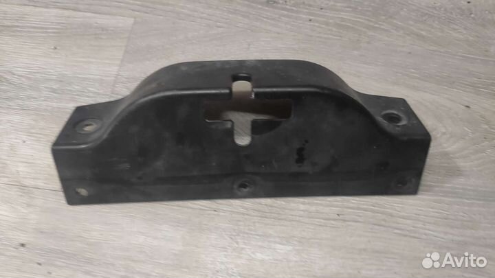 Накладка замка капота Hyundai Tucson