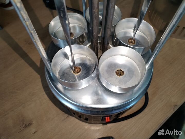 Электрическая шашлычница