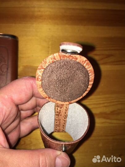 Фляга сталь в коже и рюмки в чехле