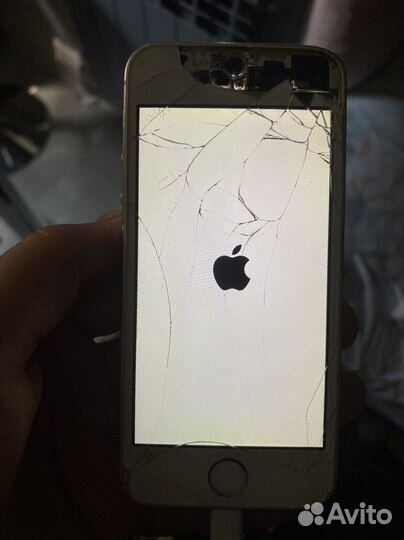 Продаю iPhone 5s