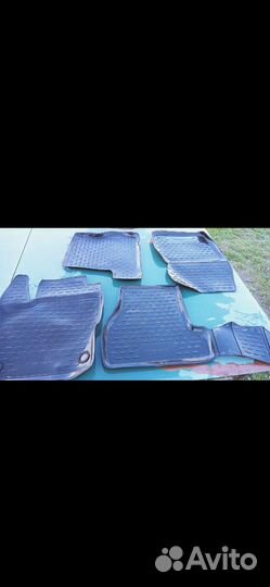 Резиновый коврик Ford