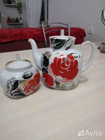 Чайник заварочный СССР. Сахарница лфз