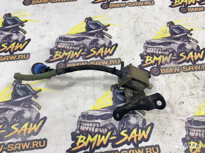 Электромагнитный клапан Audi A6 C4 AAH 1996