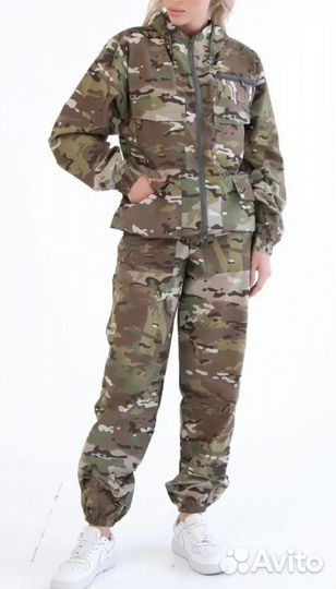 Камуфляжный костюм женский летний