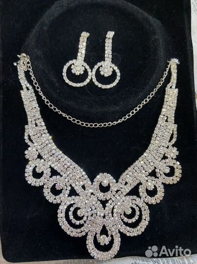 Колье и серьги