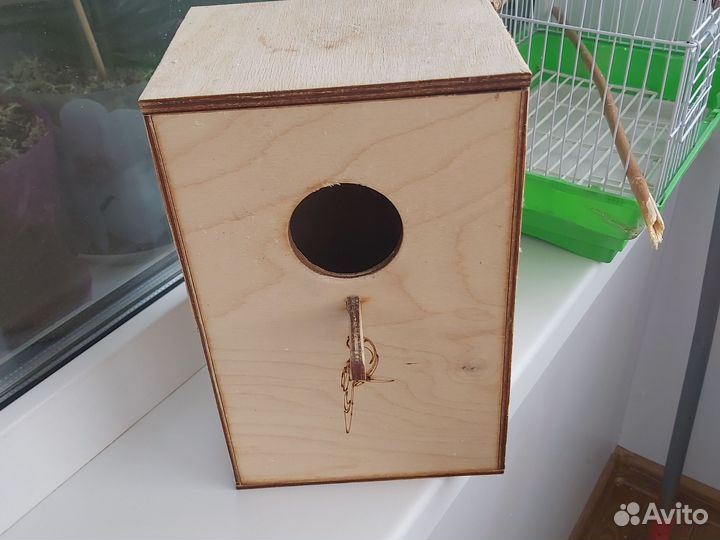 Гнездо для попугаев