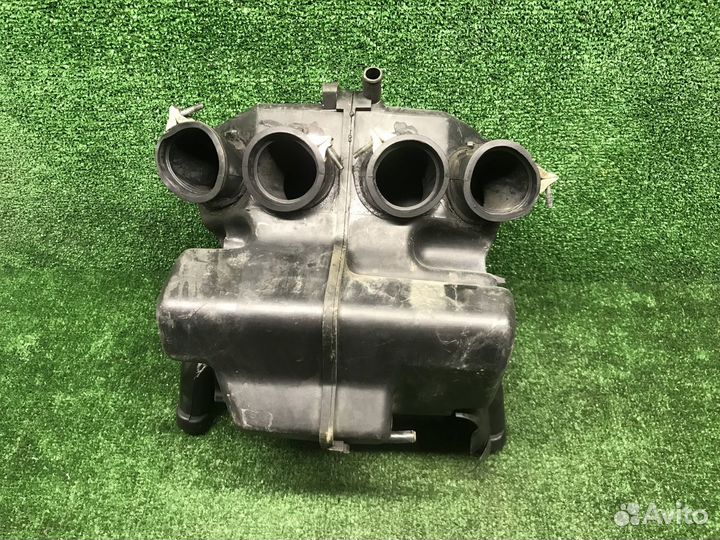 Корпус воздушного фильтра Honda CBR750F RC27