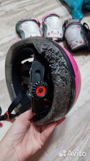 Шлем и защита для девочки ролики, велосипед