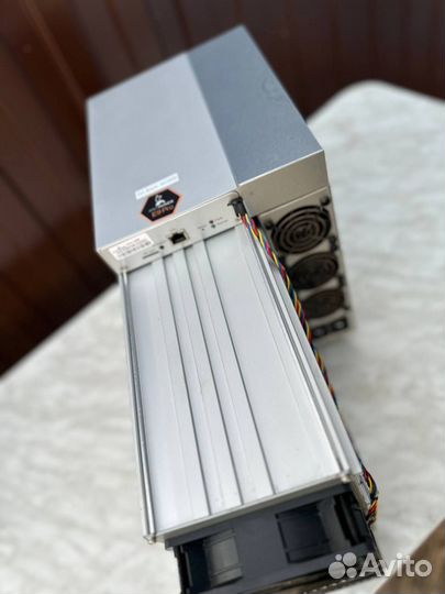 Bitmain Antminer E9 Pro 3680 Mh/s