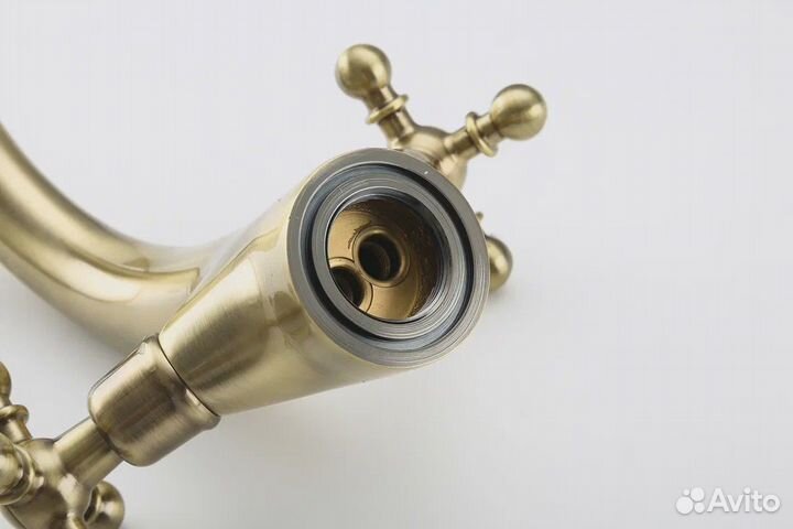 Смеситель для раковины gappo G1089-4 Бронза