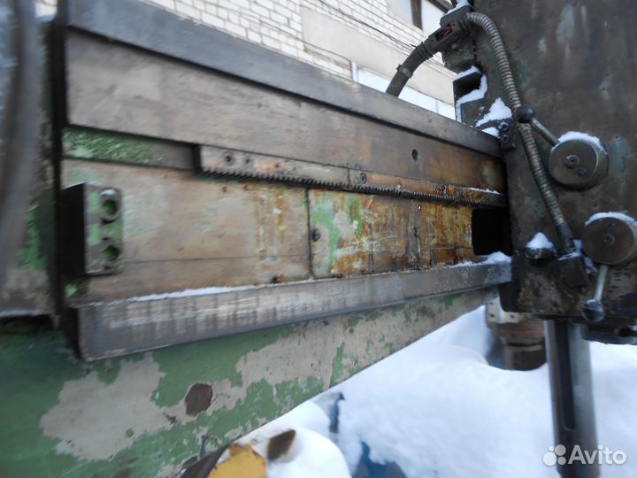 Радиально-сверлильный станок 2л53у