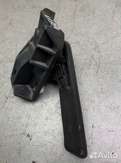 Ручка открывания капота Volkswagen Caddy 3 1.9 BLS