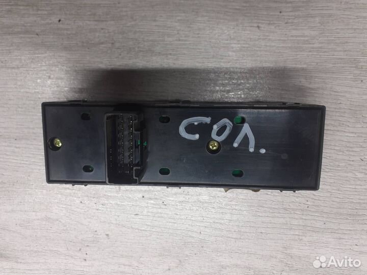 Блок управления стеклами Hyundai Solaris