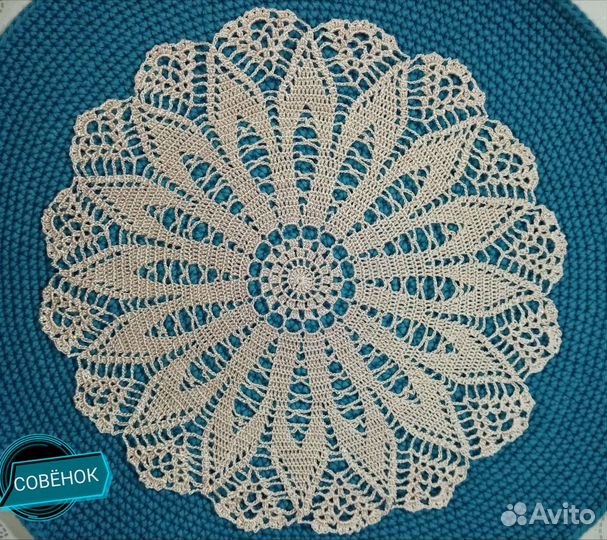 Салфетка интерьерная. Ручная работа