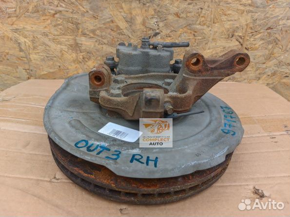 Кулак поворотный правый Mitsubishi Outlander 3