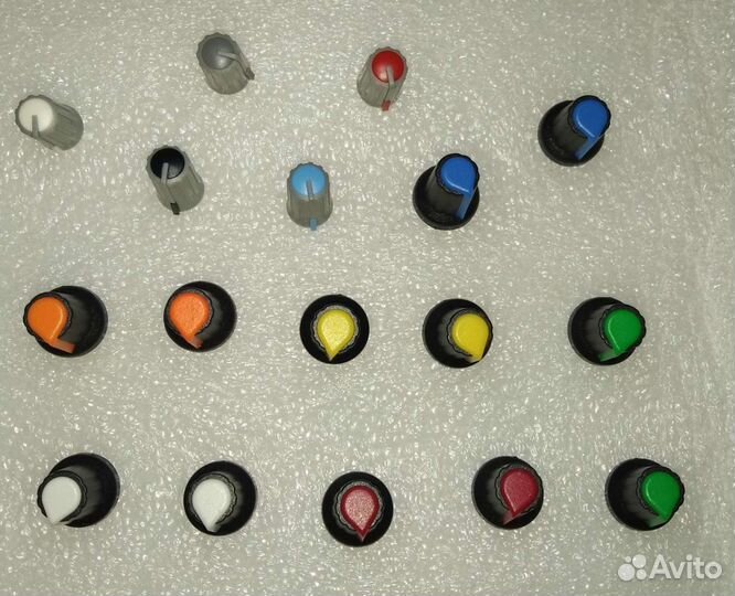 Ручки для потенциометров в ассортименте