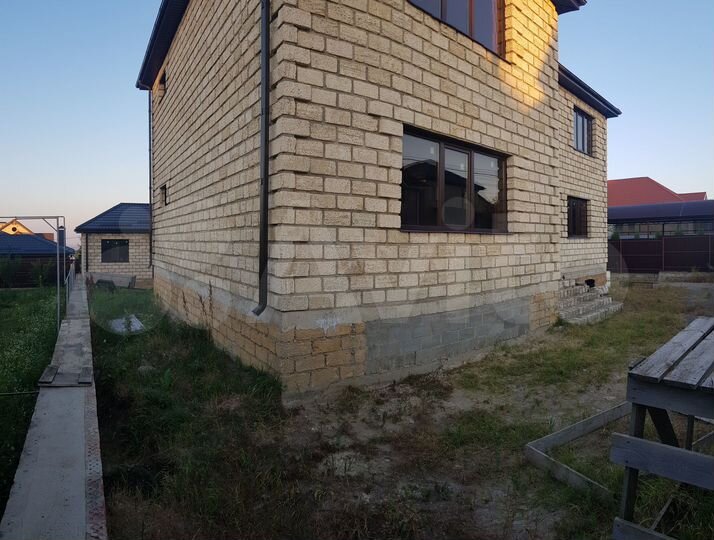 Дом 280 м² на участке 8,5 сот.