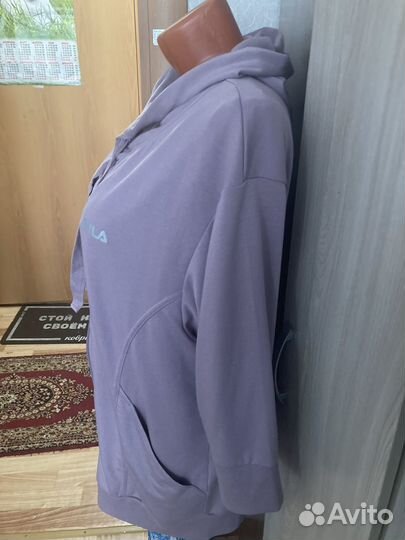 Легкая спортивная кофта на молнии