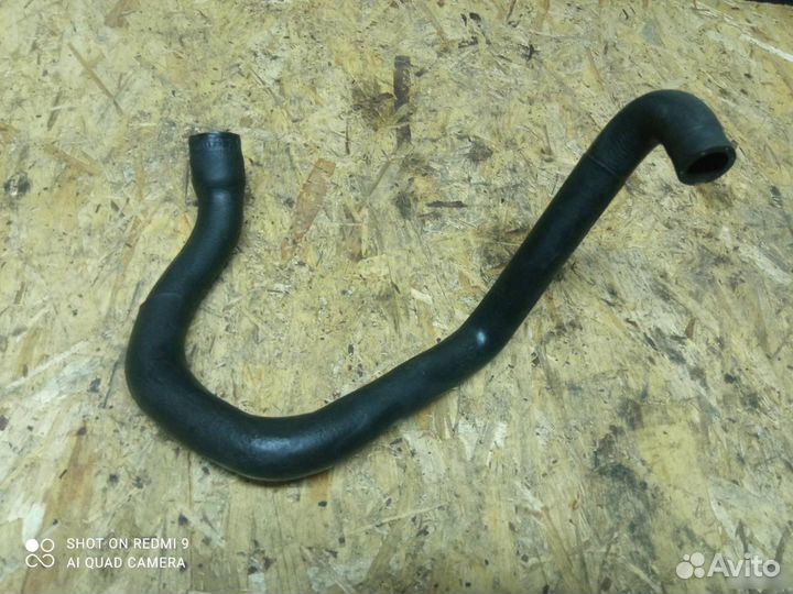 Патрубок помпы охлаждения Mercedes Benz w210