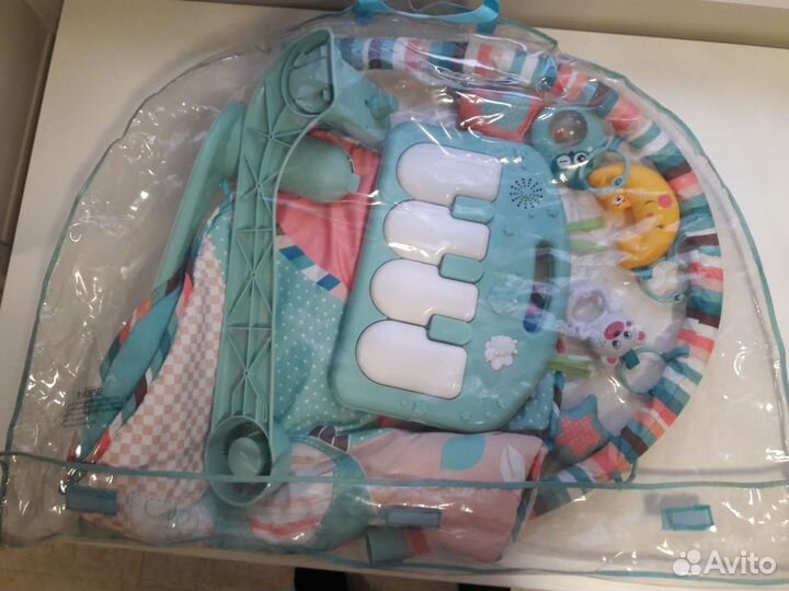 Дуга с игрушками