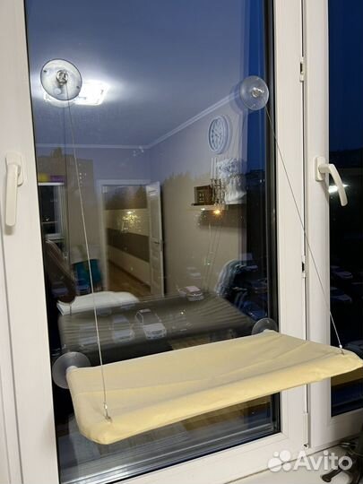 Гамак для кошек на окно