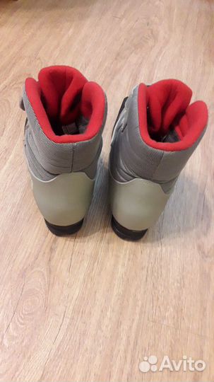 Лыжные ботинки 37-38 размер