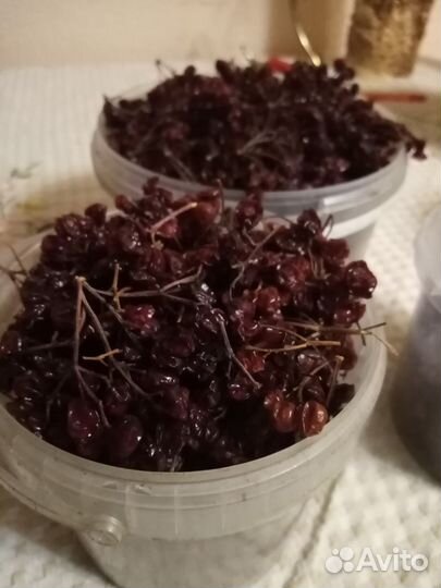 Сушеные калина, шиповник, чай