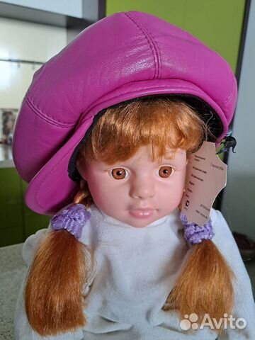 Кепка кожаная женская