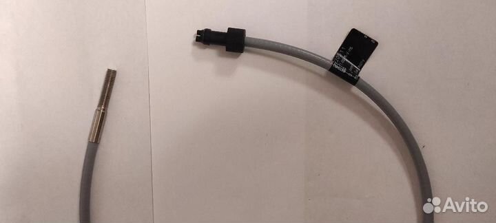 Датчики оптические Leuze, IFM