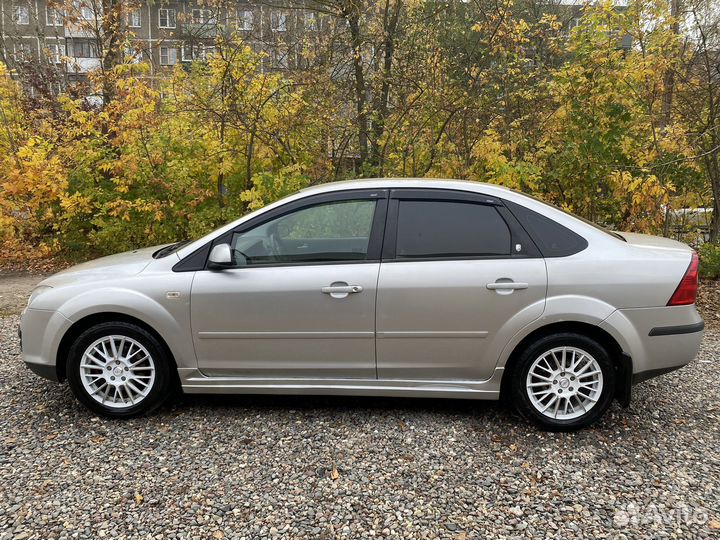 Ford Focus 2 МТ, 2005, 281 000 км