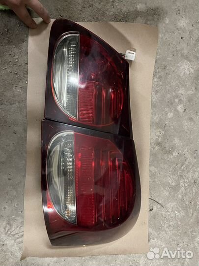 Фонарь задний Lexus Gs300 2006