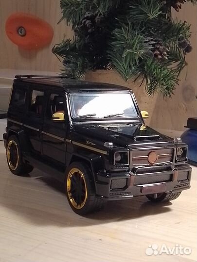 Масштабная модель Mercedes G65 Brabus 1/24