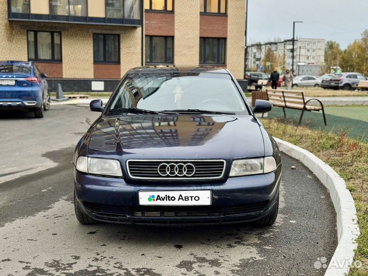 Audi A4 1.8 МТ, 1996, 350 000 км