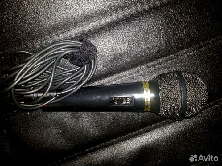 Микрофон караоке Panasonic RP-VK18