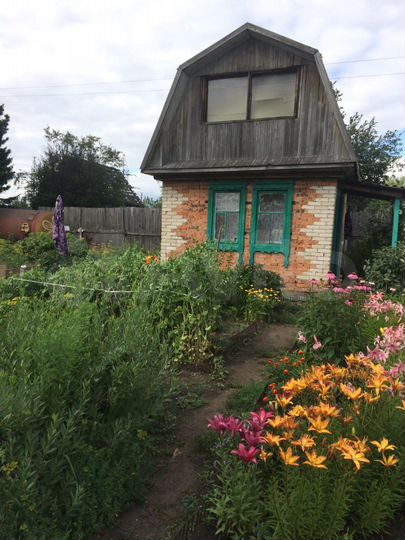 Дача 15 м² на участке 4 сот.