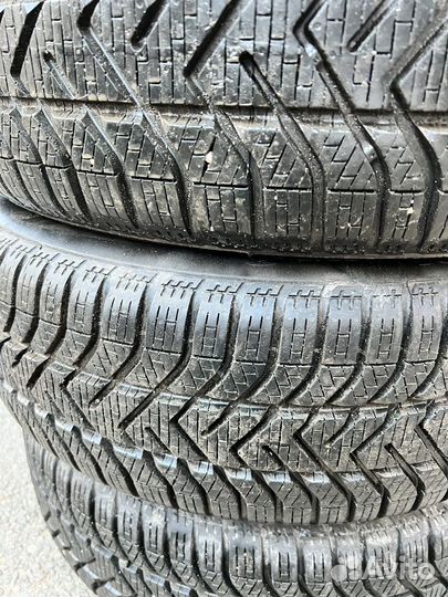 Pirelli Winter 210 SnowControl Serie III 195/55 R17 92H