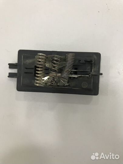Резистор на Рено Твинго/Renault Twingo