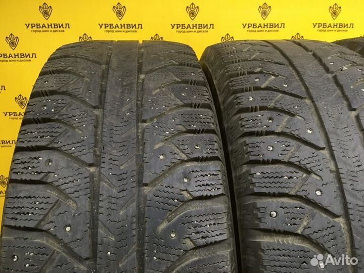 Bridgestone Ice Cruiser 7000 215/65 R16 98T