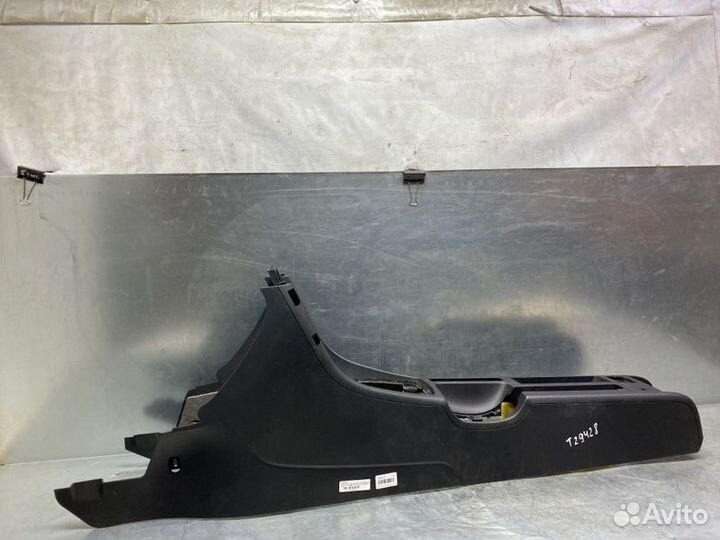 Консоль Audi A4 B7 2005-2007 седан 2.0 BRE 2007