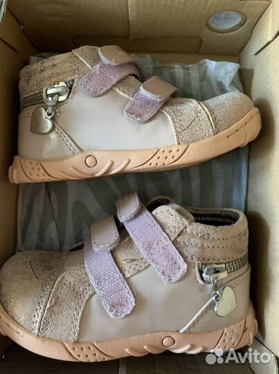 Ботинки на девочку Zebra