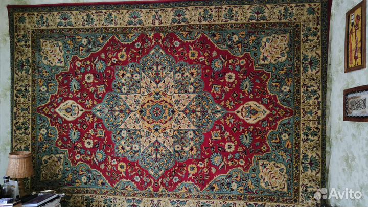 Ковер шерстяной