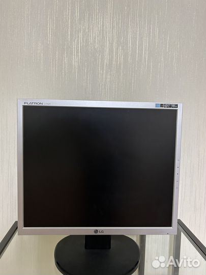 Монитор LG flatron